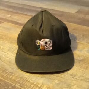Vans black skull hat